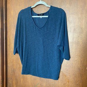 LAILA JAYDE Bowie 3/4 Sleeve Dolman Navy Knit Top